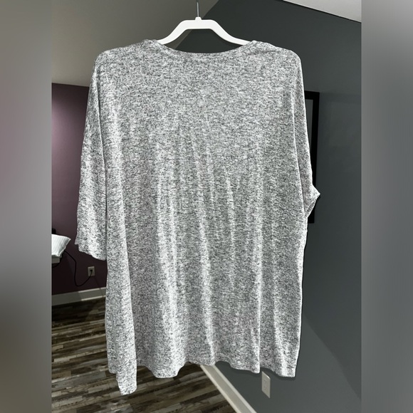 Chelsea & Theodore gray sweater XL - Picture 4 of 5